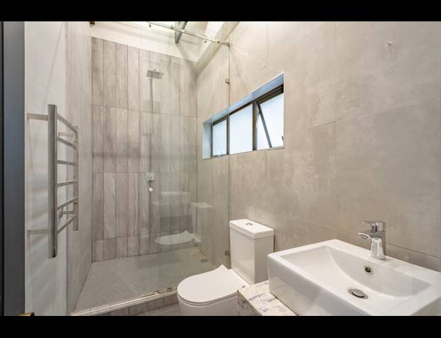 6 BEDROOM HOUSE FOR SALE IN WATERKLOOF